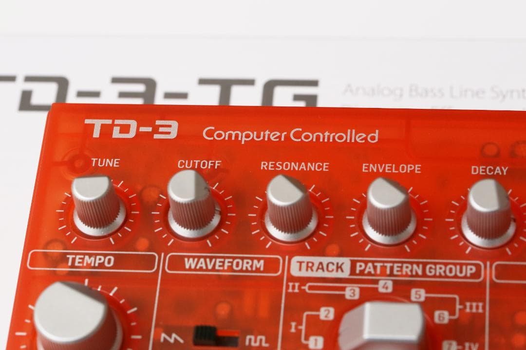 【オレンジ】behringer TD-3-TG アナログシンセサイザー