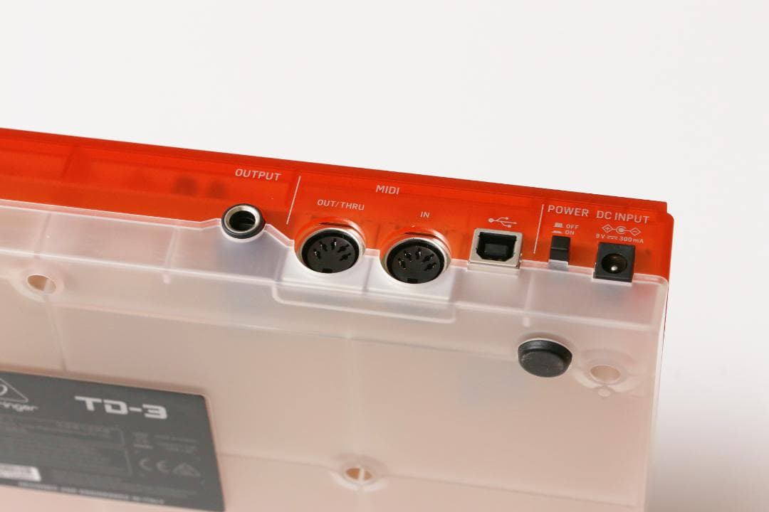 【オレンジ】behringer TD-3-TG アナログシンセサイザー