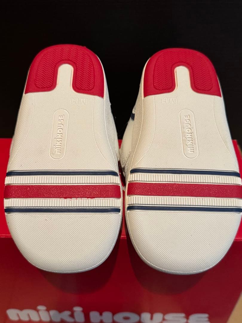 新品　ミキハウス　ロゴトレーナー　ロゴパンツ　スニーカー