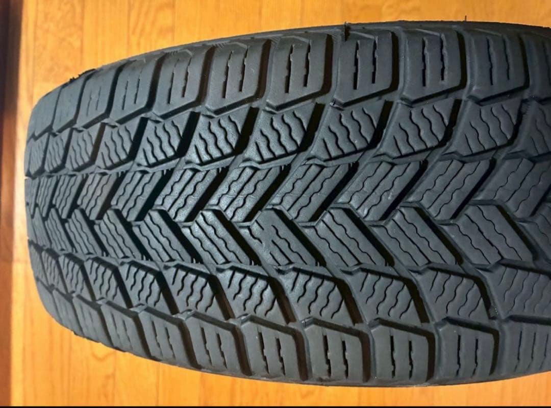 専用　　スタッドレスタイヤ