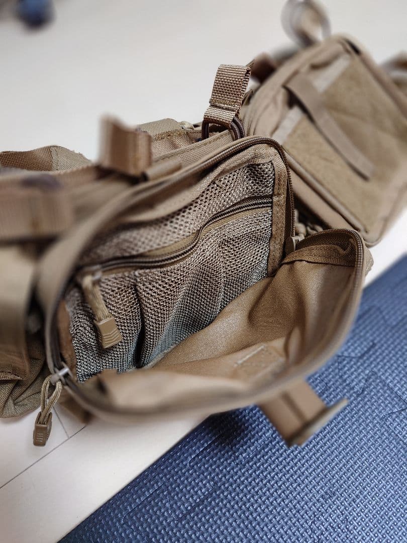 ほぼ新品 オードナンス フロントファステック チェストリグ コヨーテ 実物