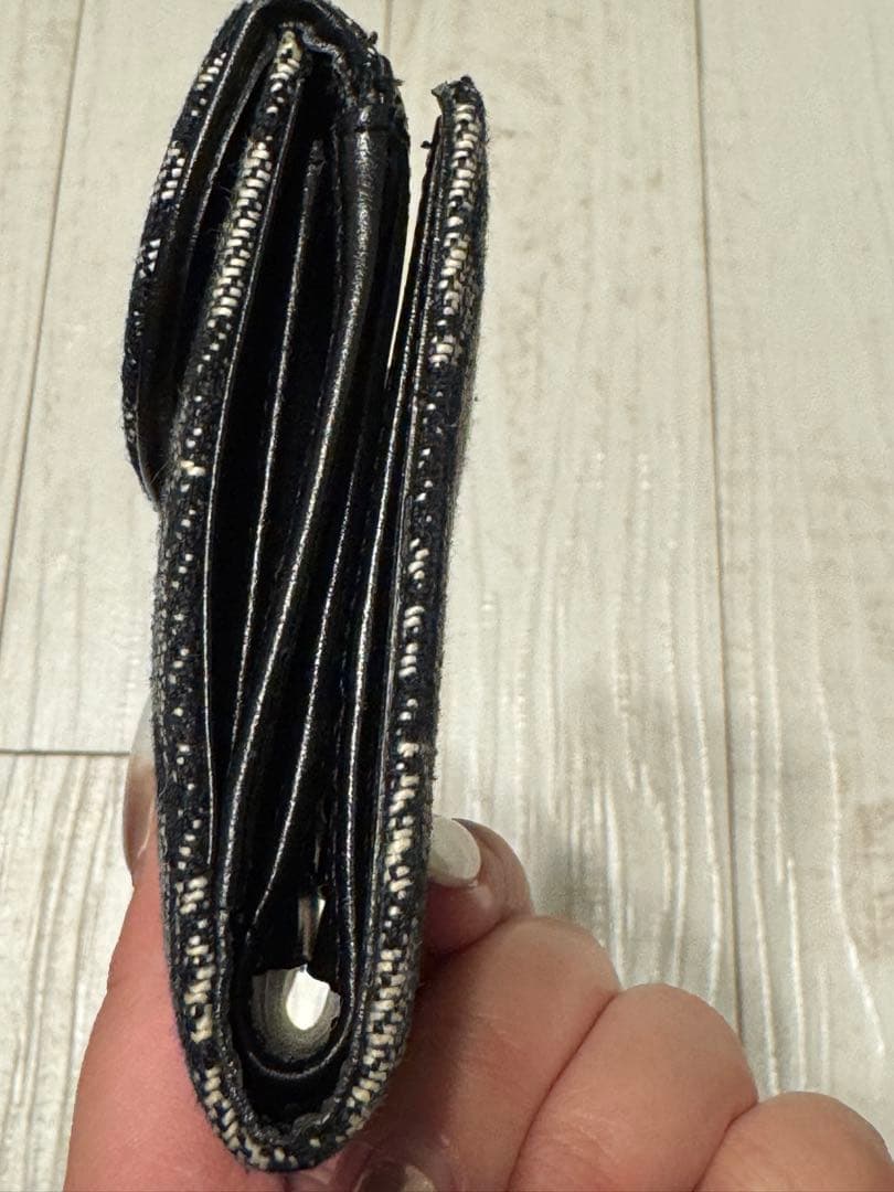 Dior二つ折り財布