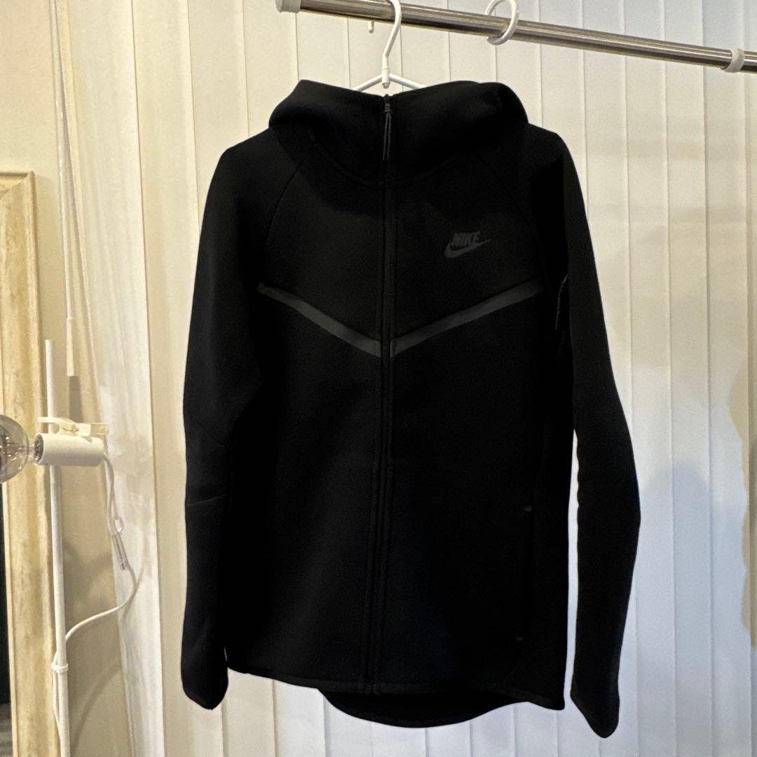 Nike テックフリース　ブラックレディースS