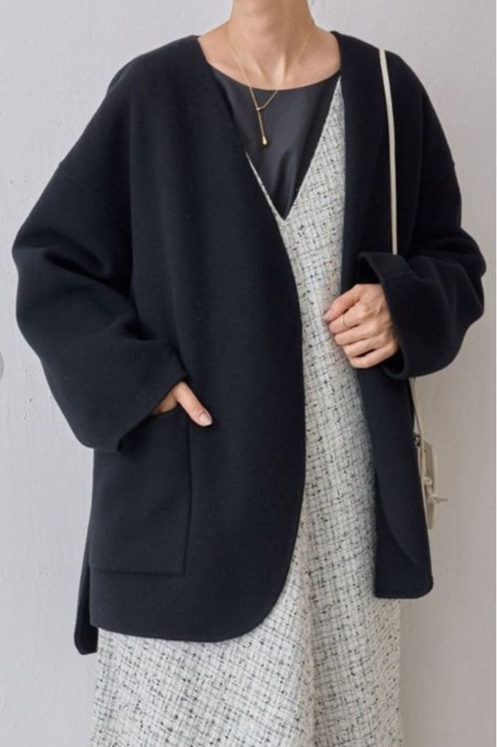 【美品】BEARDSLEY ショートリバーコート　黒