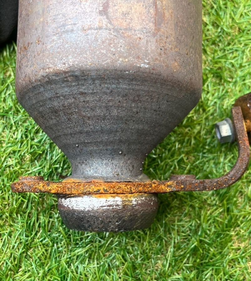 ダイハツ KFエンジン用 触媒＆遮熱板セット