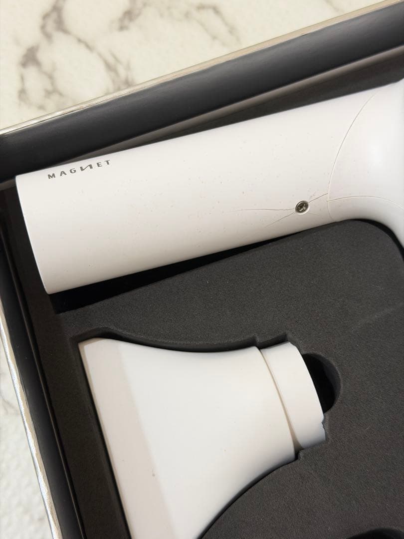 MAGNET ヘアドライヤー HCD-G08CW ホワイト　マグネットヘアプロ