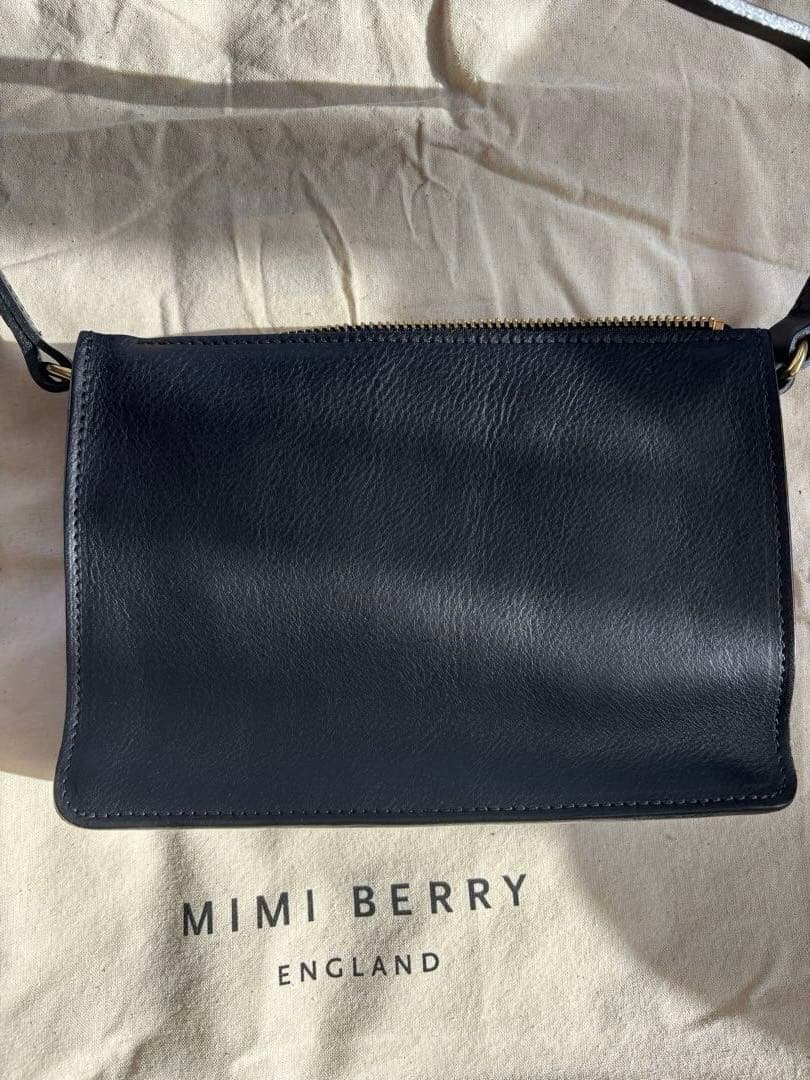 ミミベリー　ブラックショルダーバッグ　新品