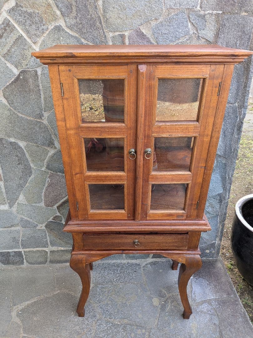 セトレボン アンティーク木製の猫脚ガラスキャビネット