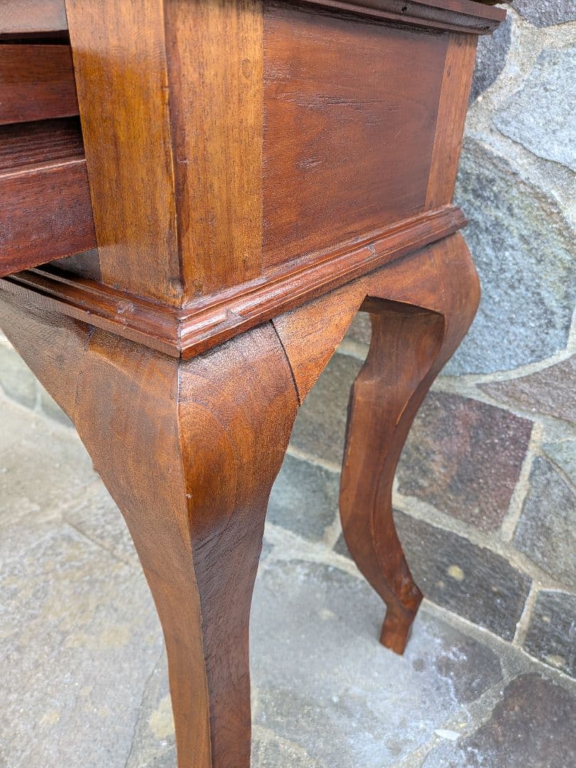 セトレボン アンティーク木製の猫脚ガラスキャビネット