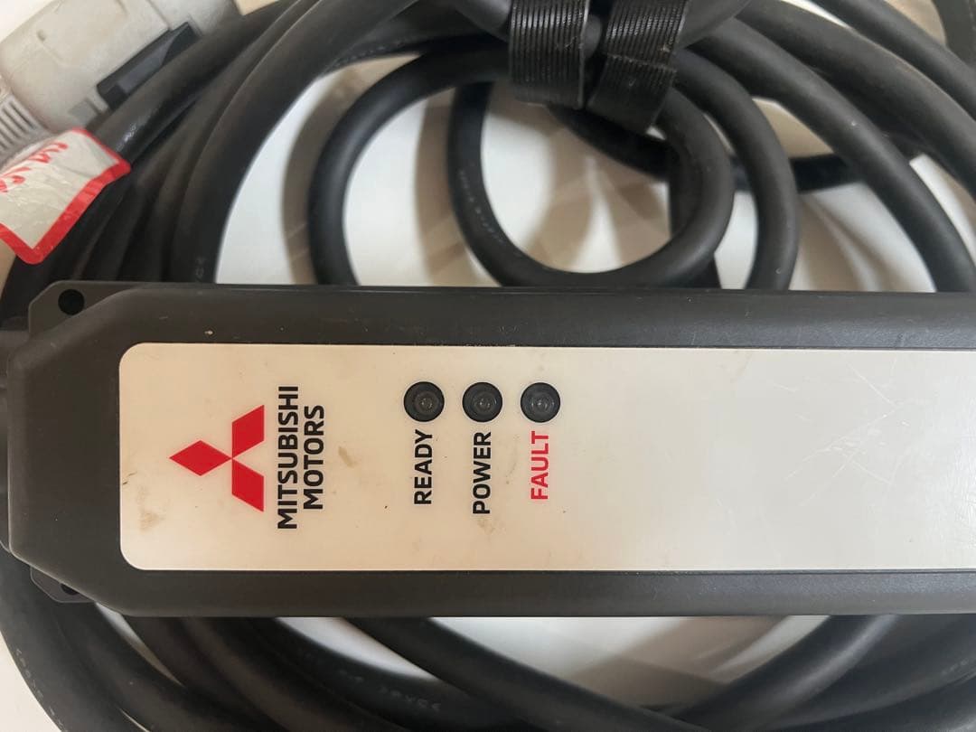 三菱純正200V充電ケーブル