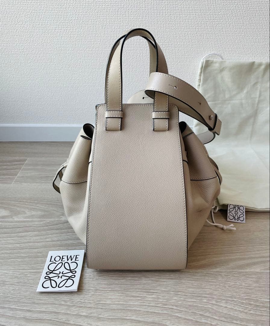 【期間限定値下げ中】LOEWEハンモックDWミディアムバッグ Light Oat