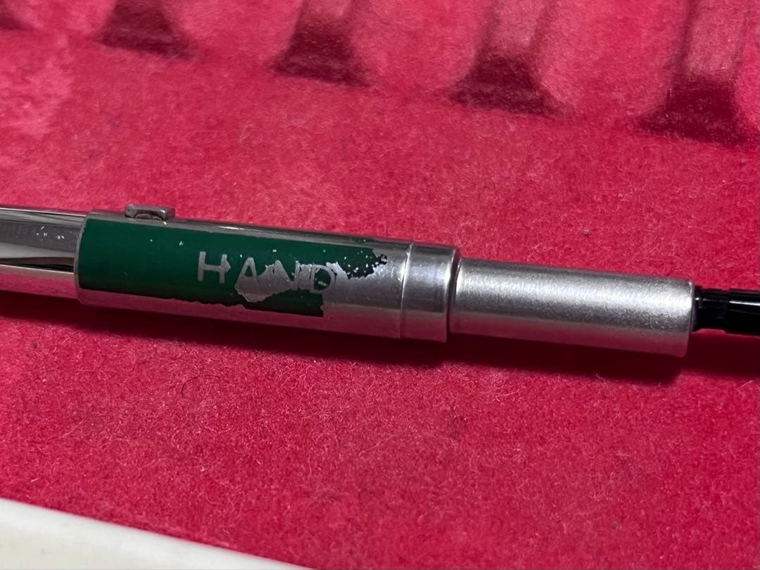 pilot キャップレス 白蝕刻 F