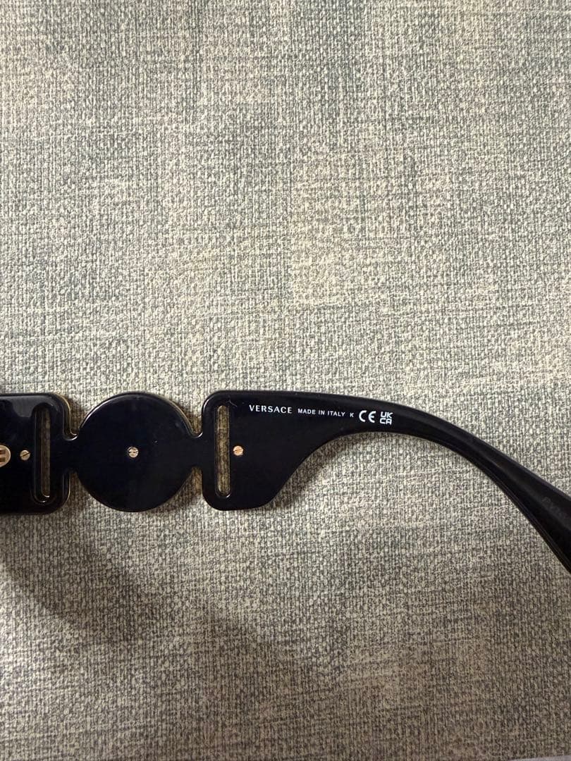 VERSACE ブラック サングラス ケース付き