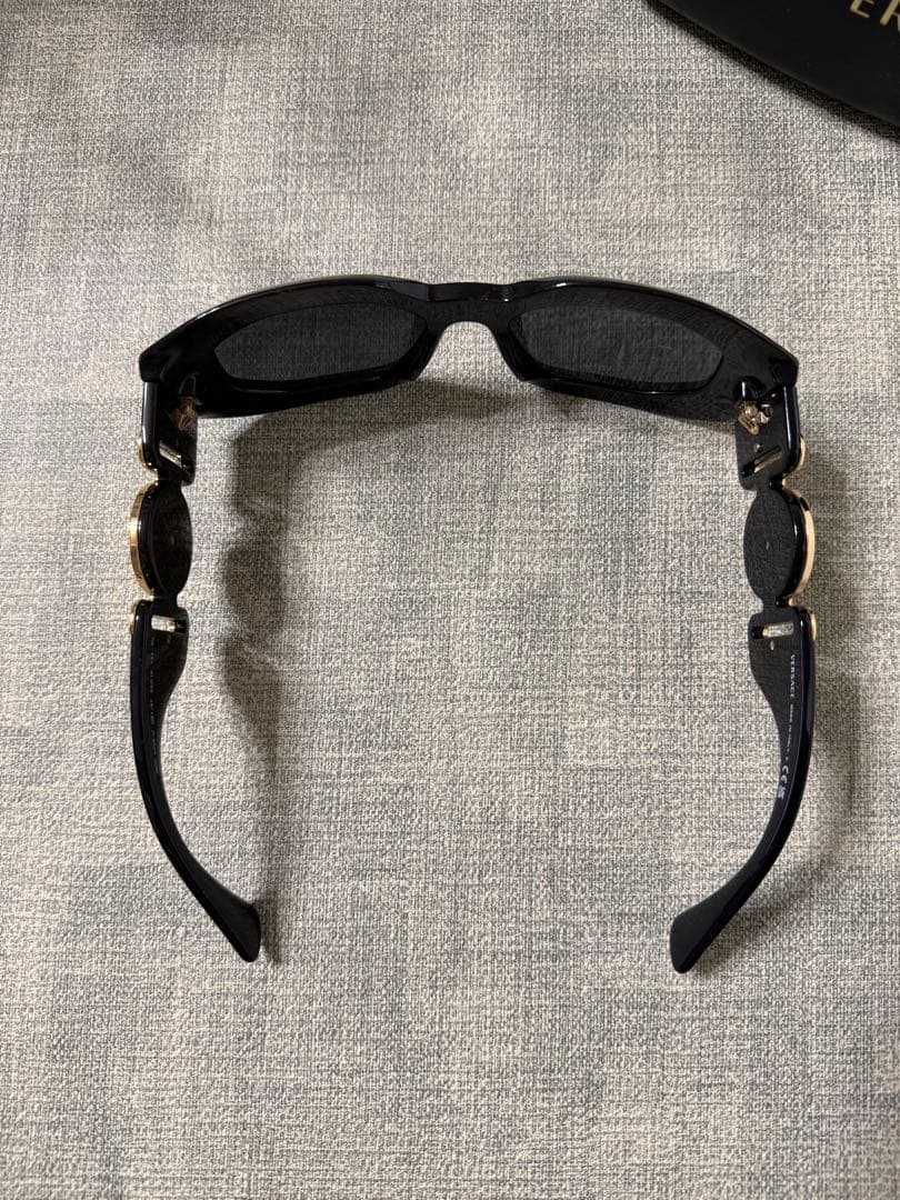 VERSACE ブラック サングラス ケース付き