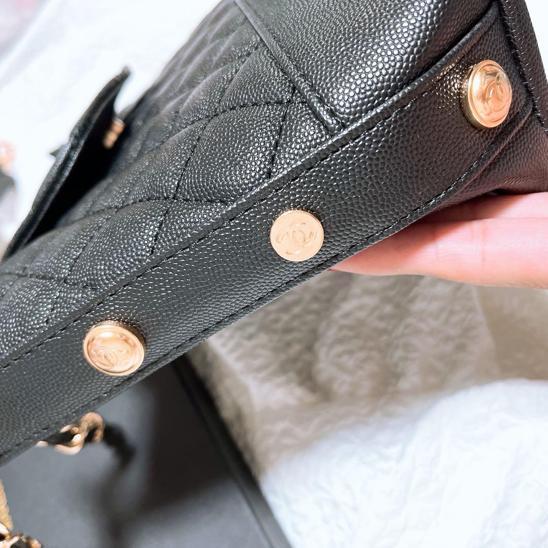 CHANEL MAKEUP キルティングチェーンショルダバック