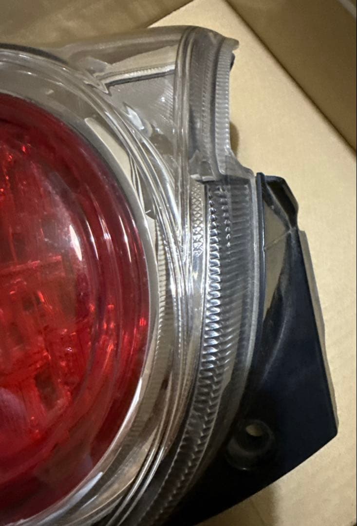 ムーブキャンバス左テールランプ クリア／レッド