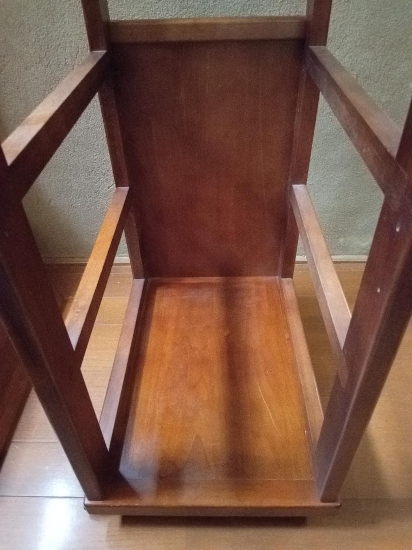 木製スリム洋服掛け 上部トレイ付き　豊岡クラフト