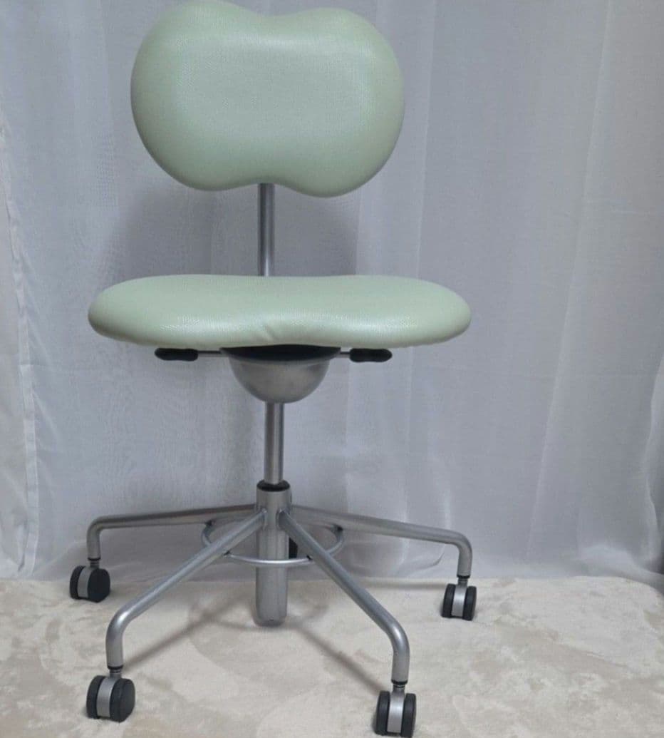 ITOKI イトーキ タシット KLC-012 椅子