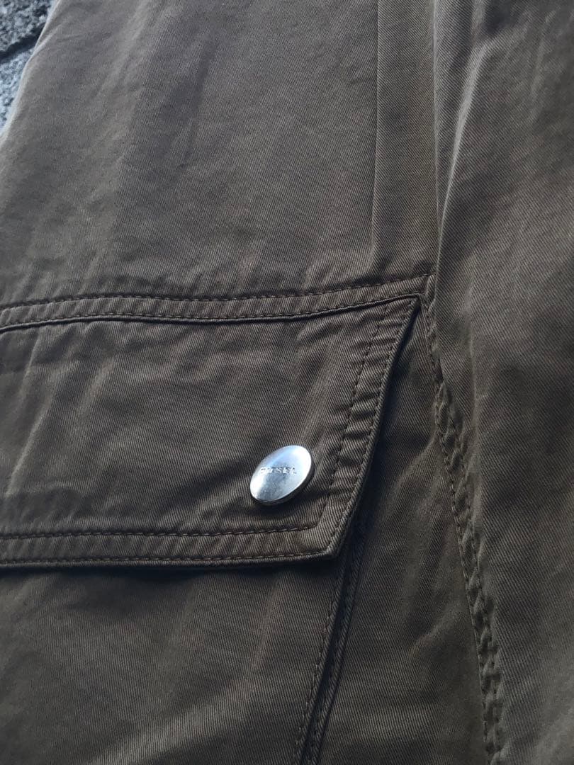 Diesel カーゴパンツ オリーブ色