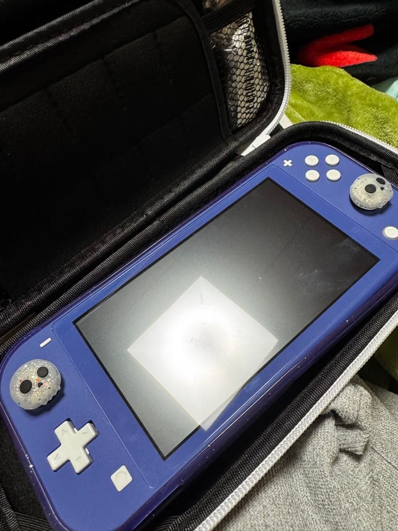 Nintendo Switch Lite 青 カスタムスティックカバー付き