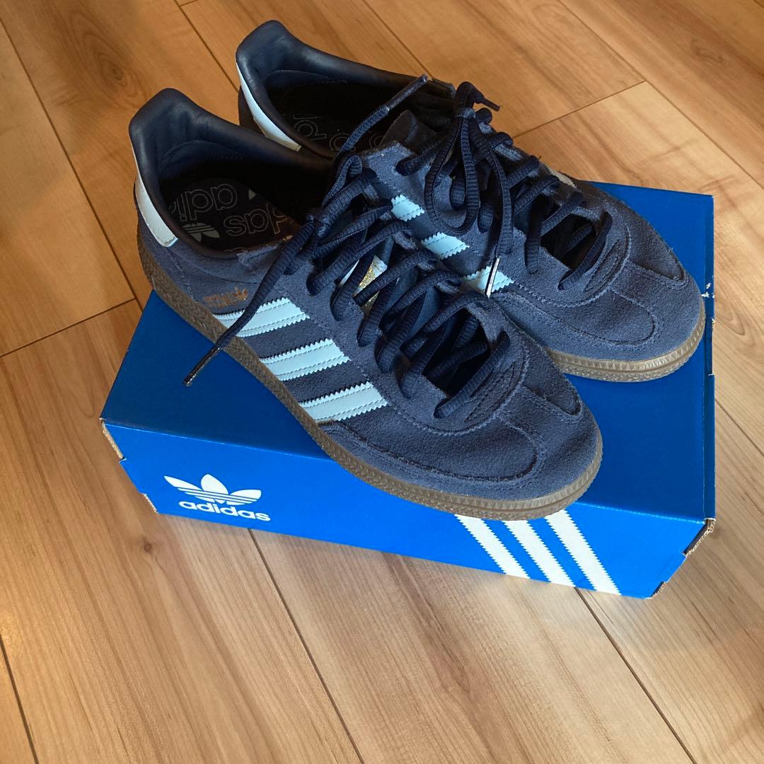 ぴぴ adidas ネイビー スエード スニーカー