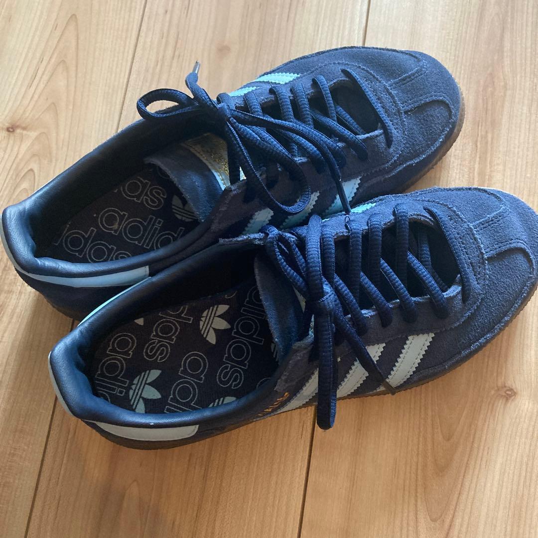 ぴぴ adidas ネイビー スエード スニーカー