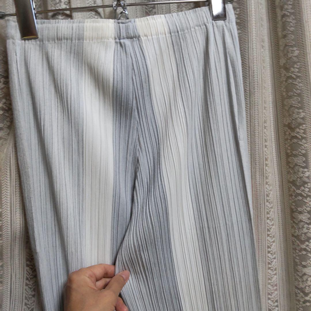 お値下げ希少美品プリーツプリーツ ホワイトグラデーションパンツ