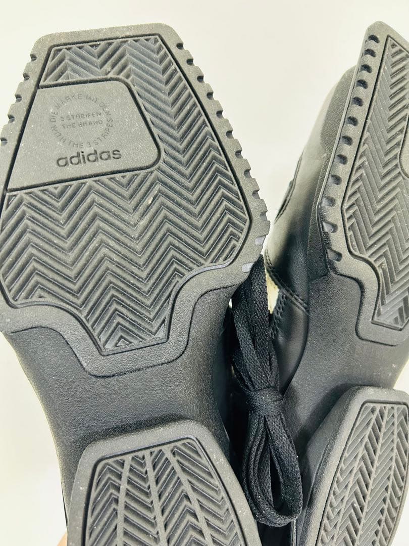 靴 adidas FORUM CUBISM 25cm