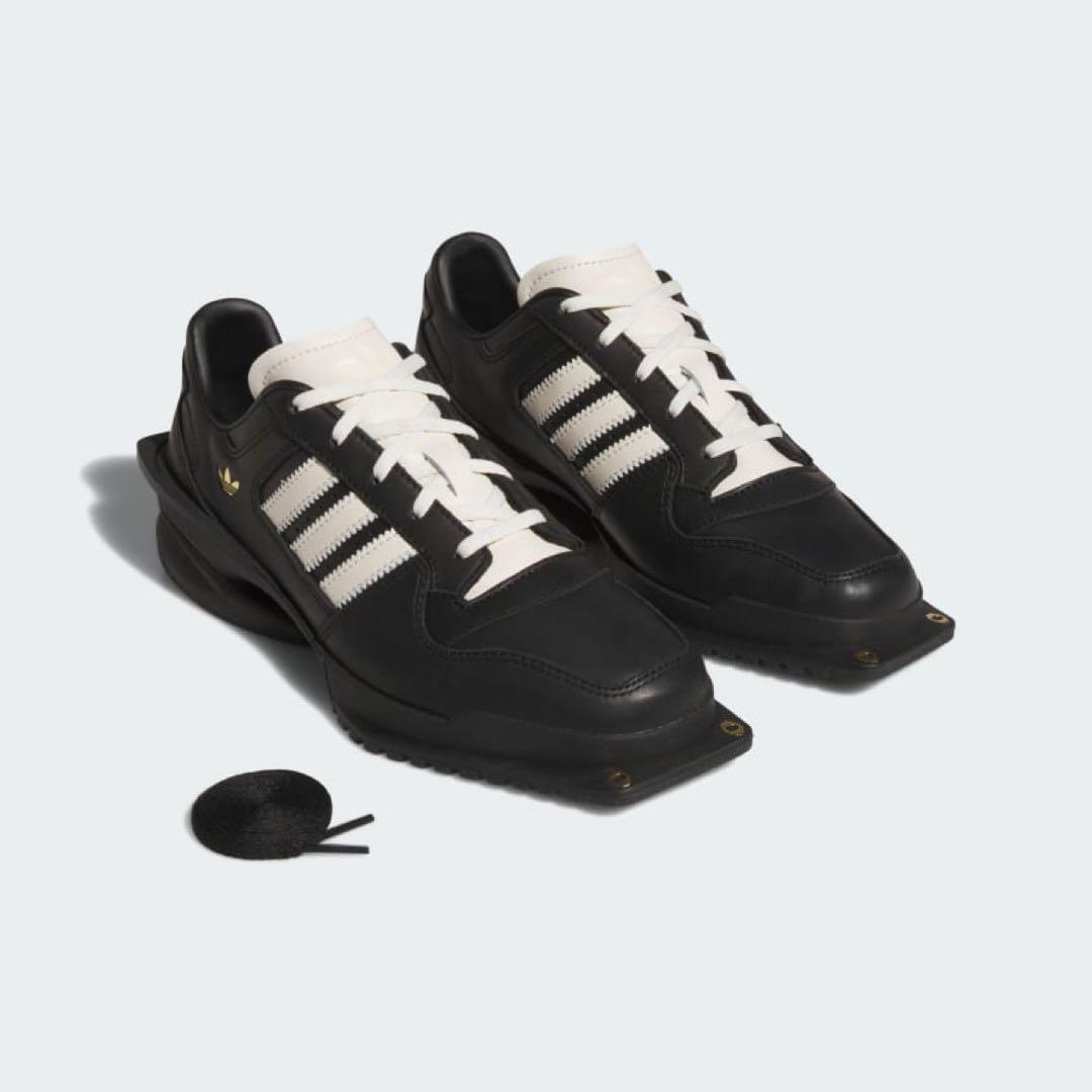 靴 adidas FORUM CUBISM 25cm