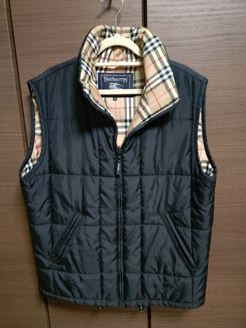 Burberry's ブラック キルティングベスト