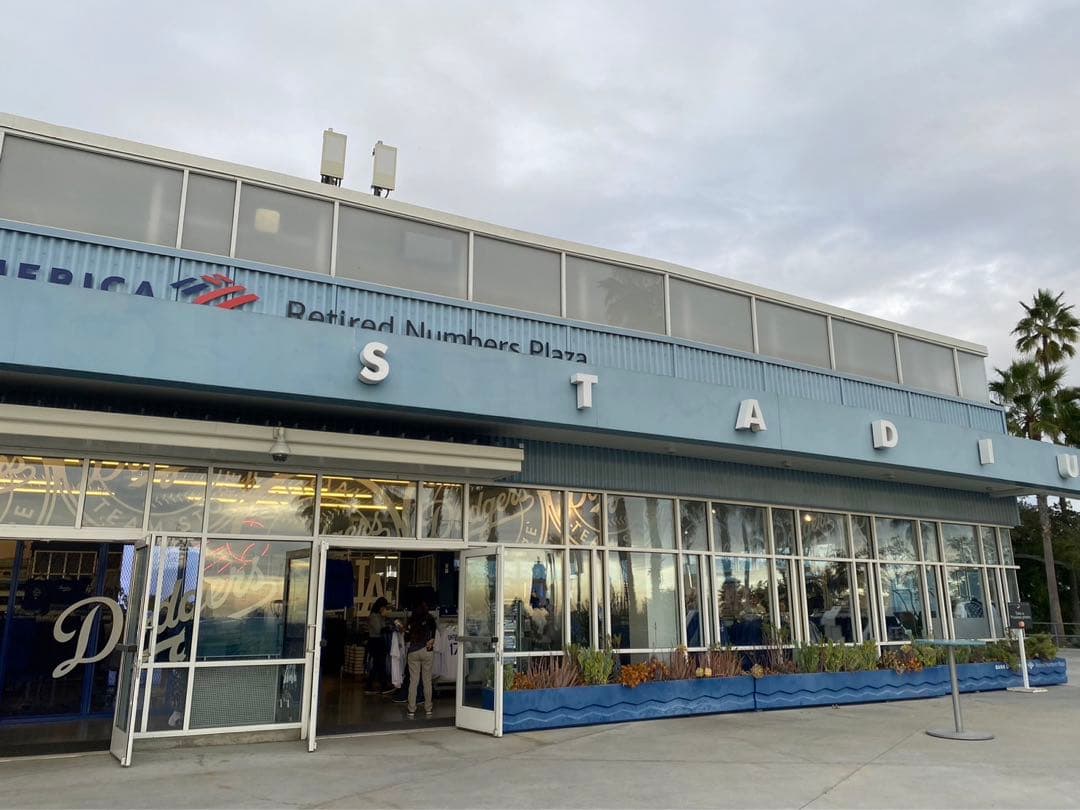 【新品未使用】LAドジャース　応援グッズ　大谷翔平　ユニフォーム　メンズM