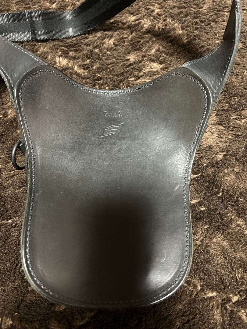 ヒョウドウ レザーヒップバック