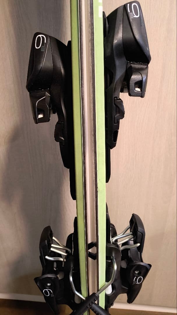 【絶版・超美品】ブルーモリス ミスティック 130cm スキーボード チューン済