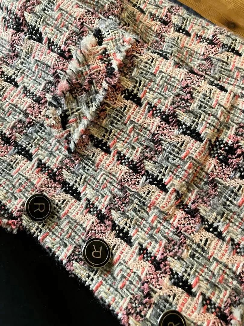 ピンク黒白グレーツィードチェスターコート