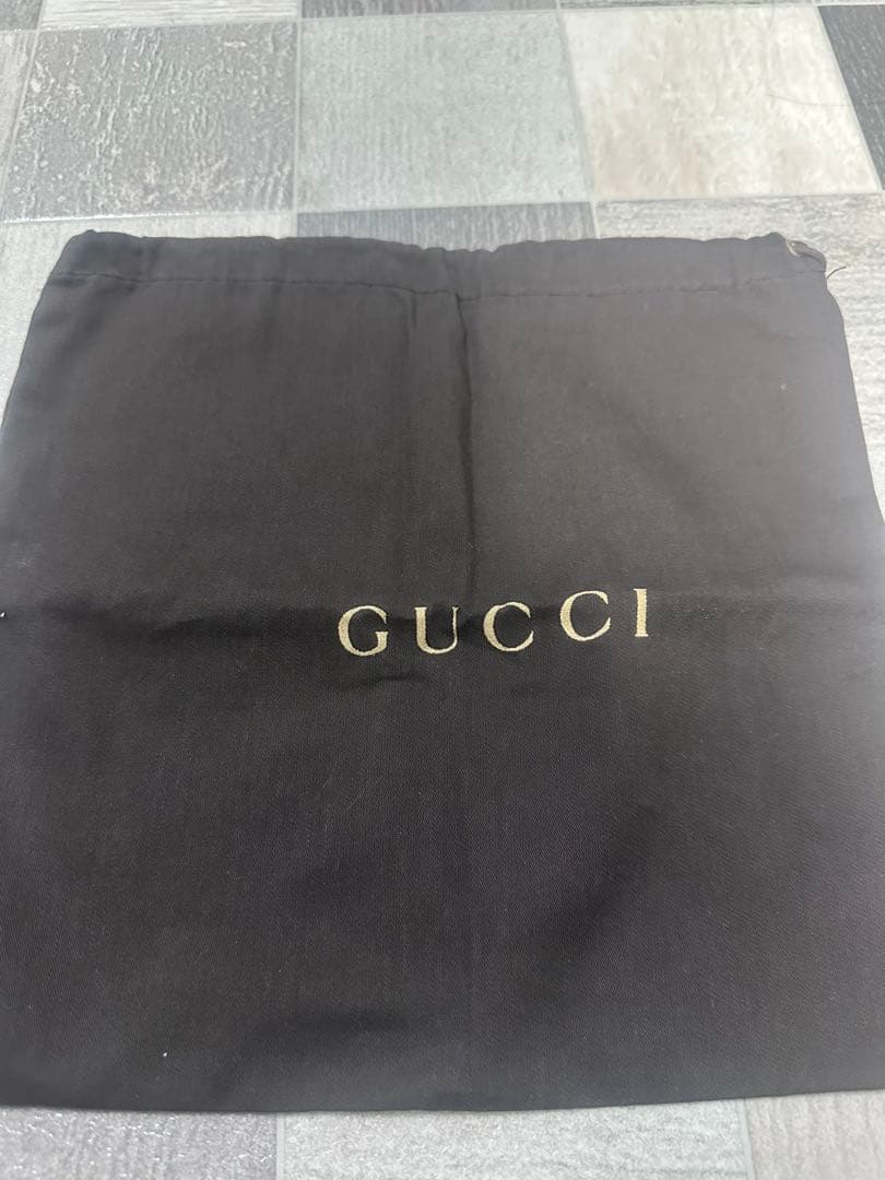 GUCCI 折りたたみ 財布