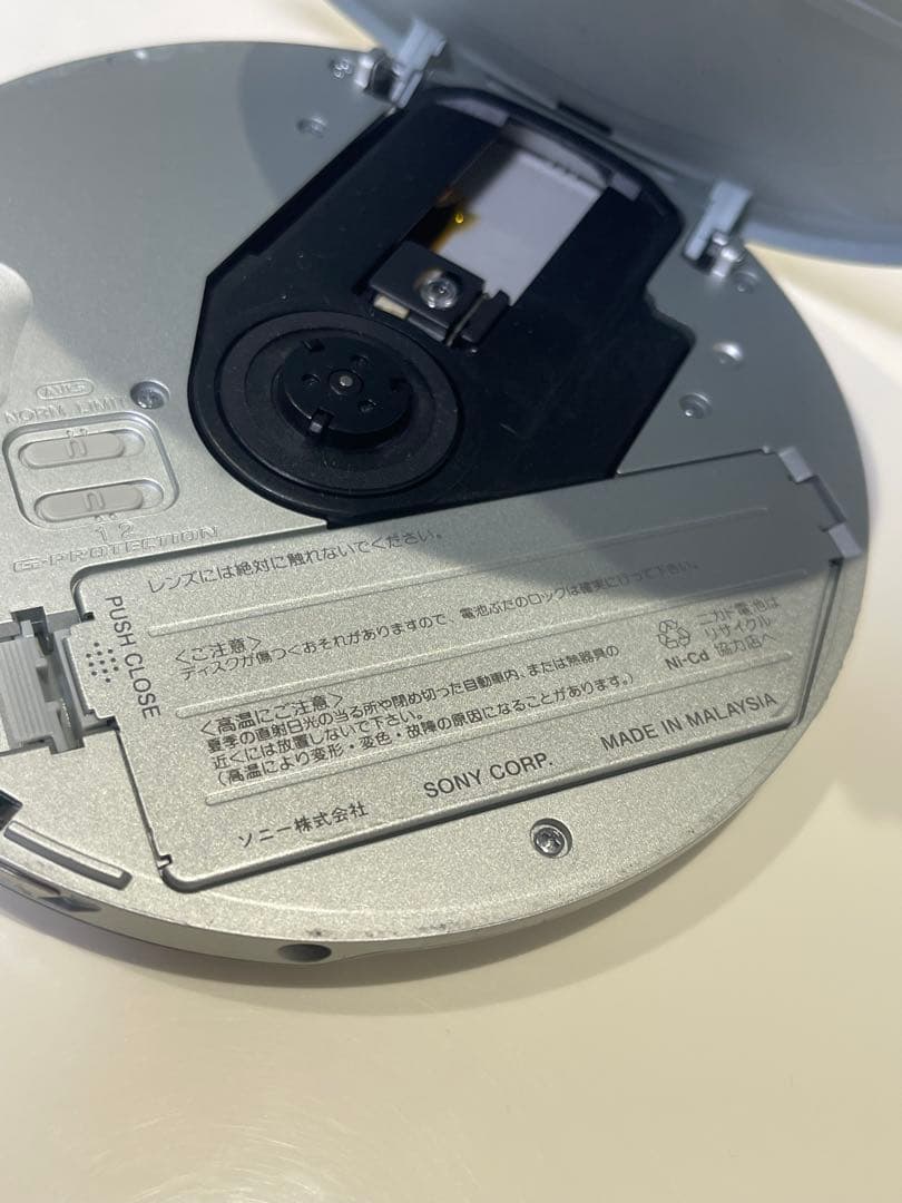 SONY CDプレーヤーとSONY、AIWAカセットプレイヤーのセット　ジャンク