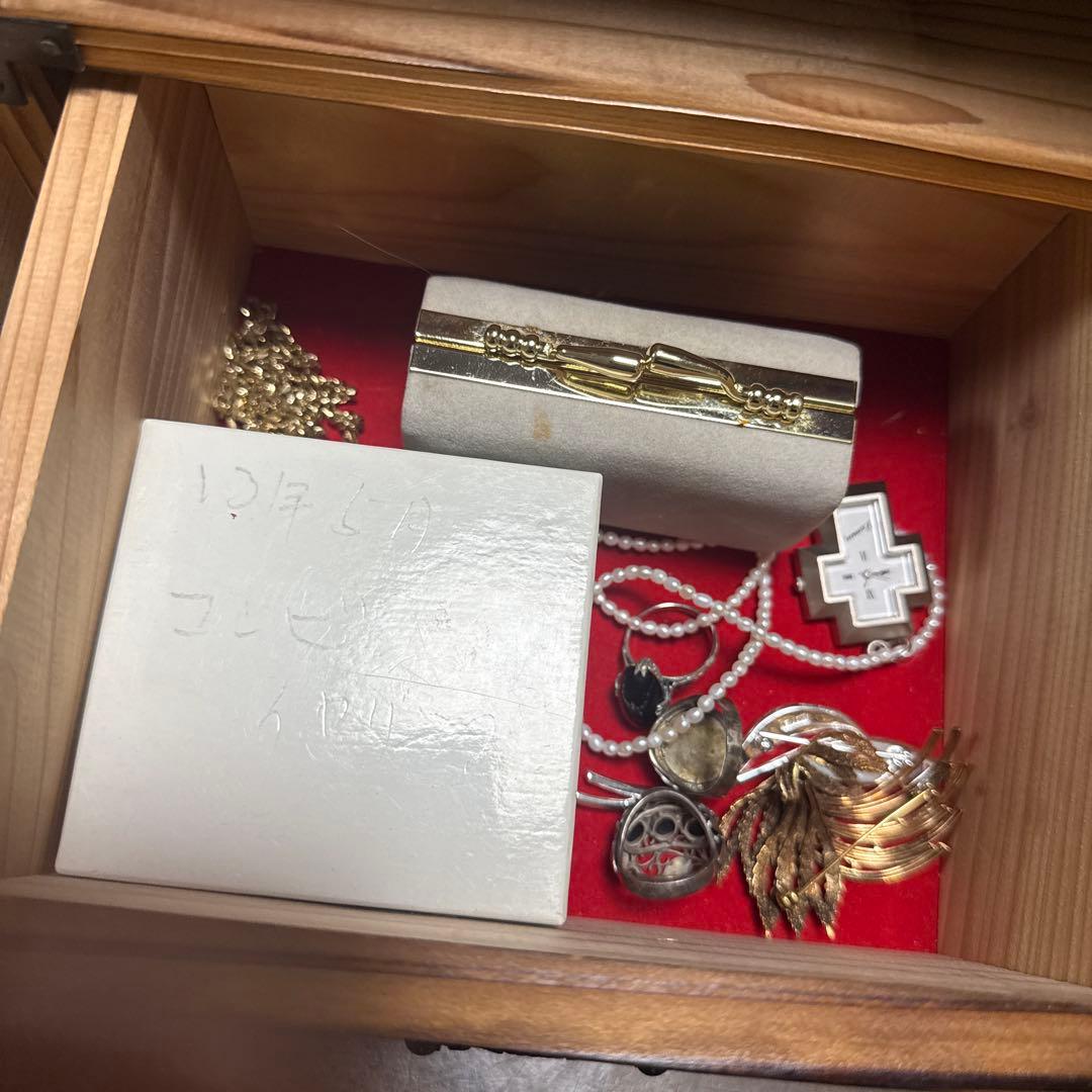 高齢者向けアクセサリー