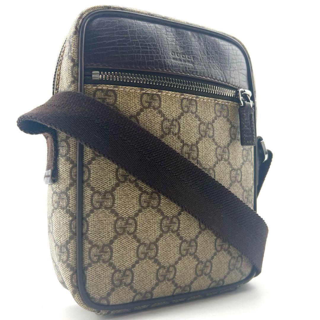 美品　GUCCI　ショルダーバック　PVC　GGスプリーム　斜め掛け　ベージュ