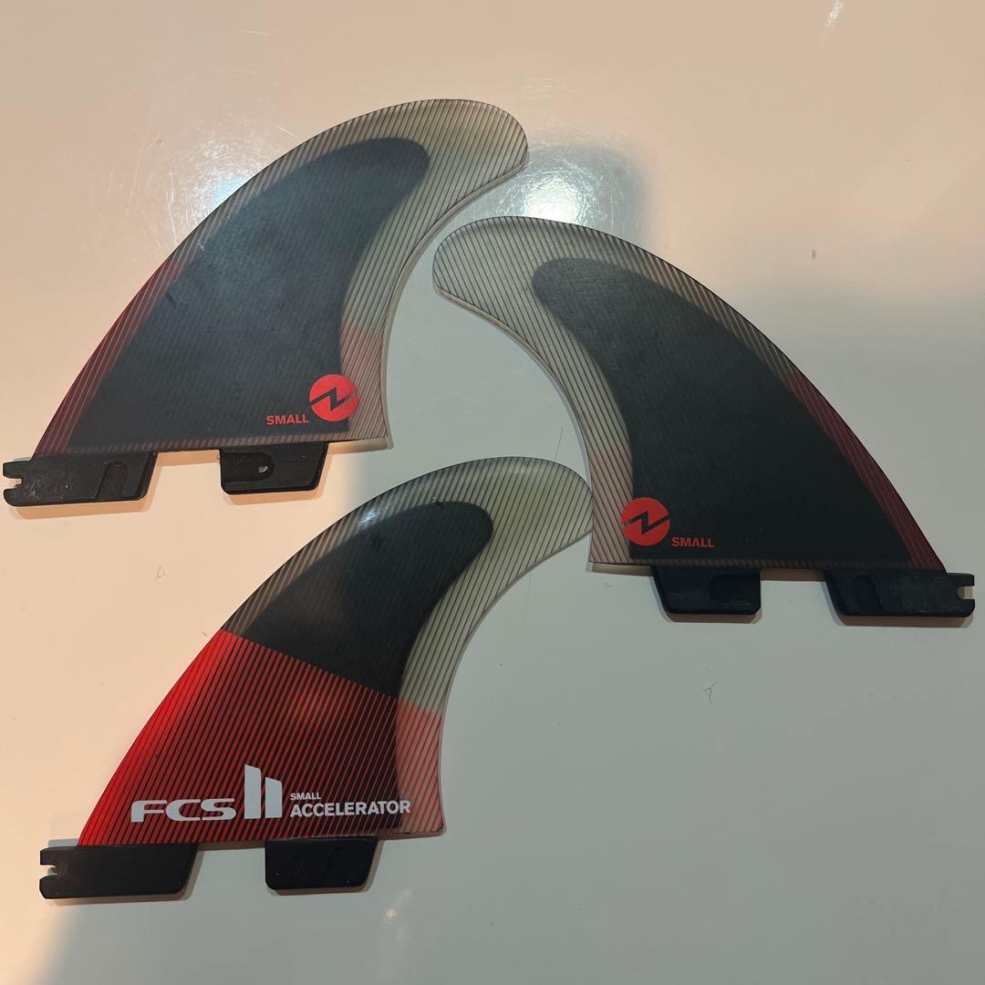 FCS II Accelerator サーフボードフィン 3枚セット