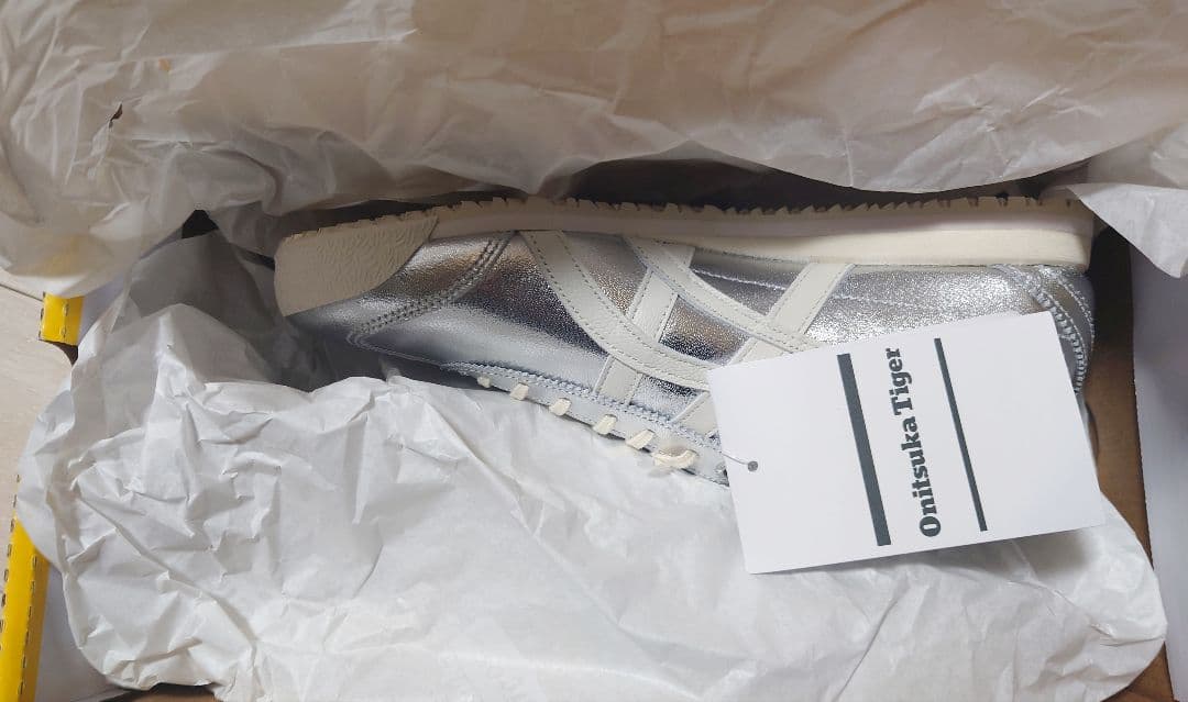 Onitsuka Tiger シルバー スニーカー 23cm
