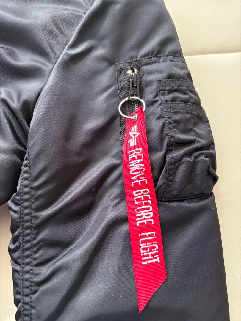 ALPHA Industries MA-1 S ブラック