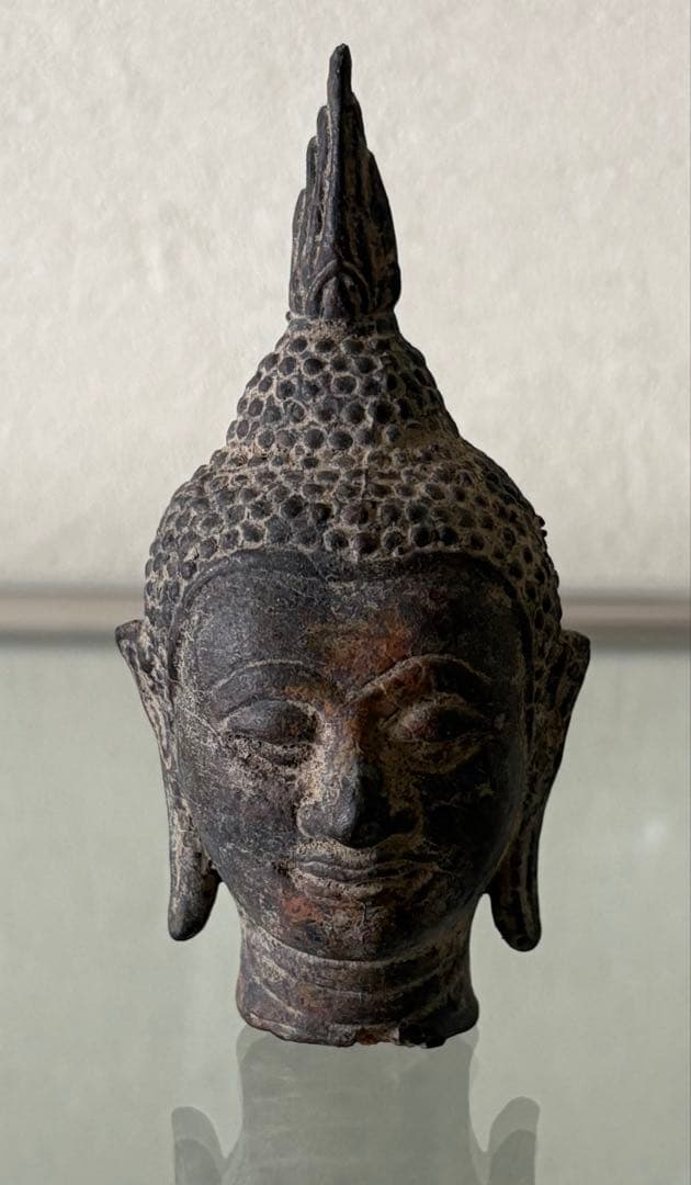 スコータイタイ様式　石仏　Buddha 仏頭