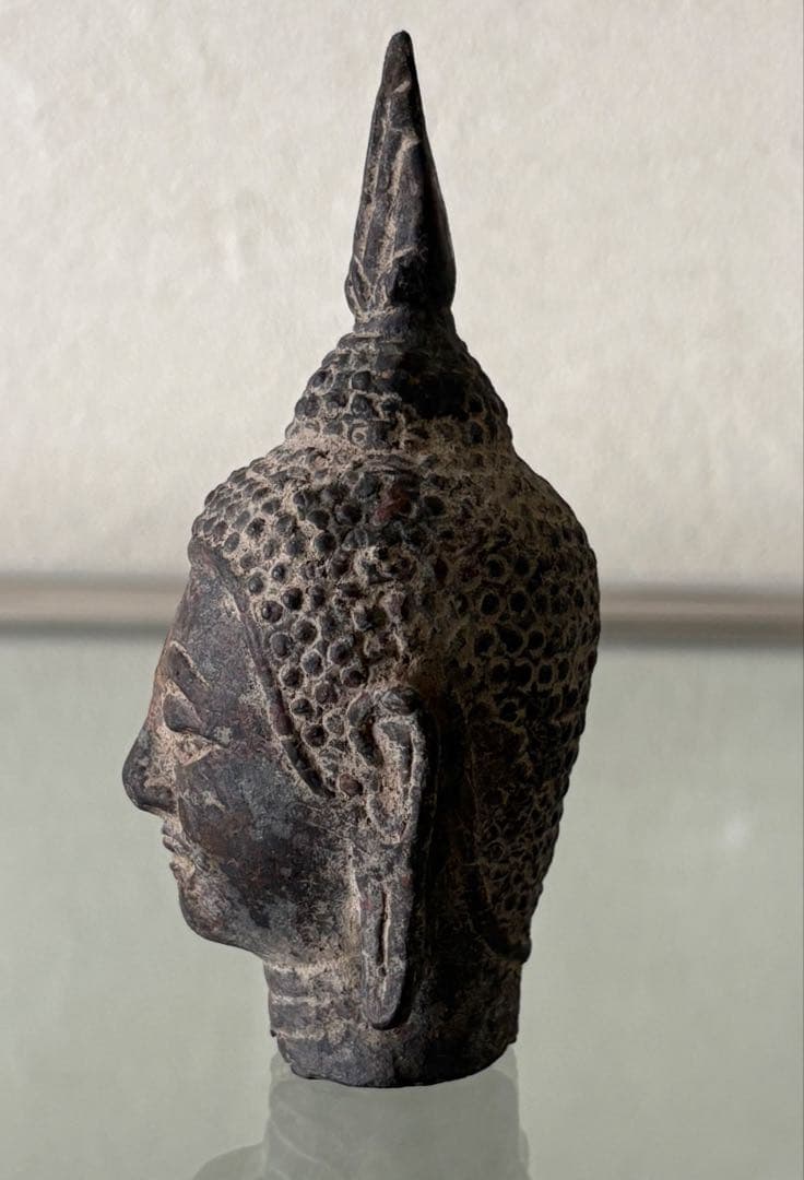 スコータイタイ様式　石仏　Buddha 仏頭