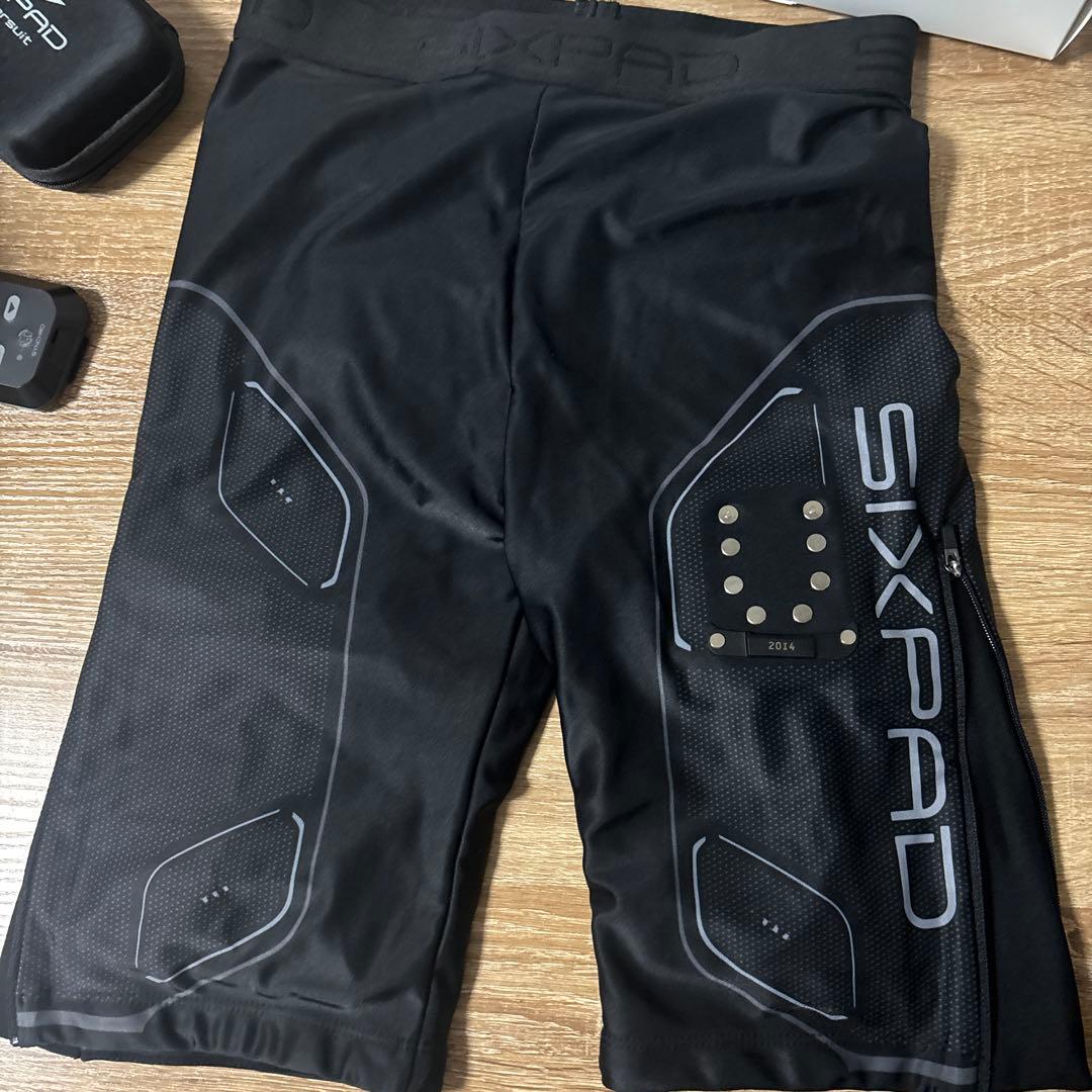 シックスパッド　パワースーツ　メンズ M 使用回数少なめ　美品寄り　最安値