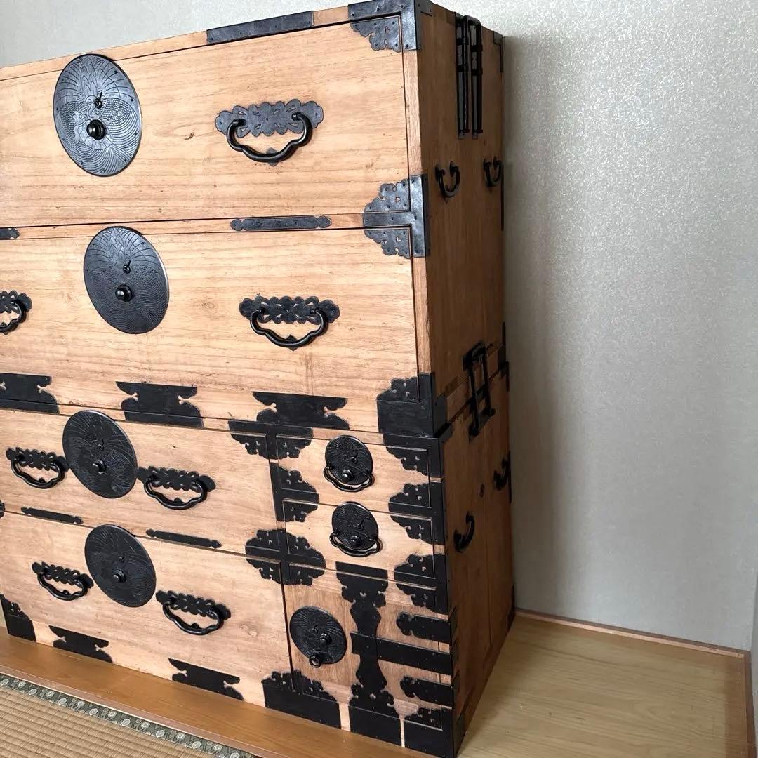 【貴重品・送料無料】アンティーク家具　明治〜大正時代　桐タンス