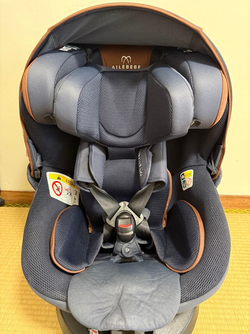 美品　AILEBEBE ネイビー チャイルドシート