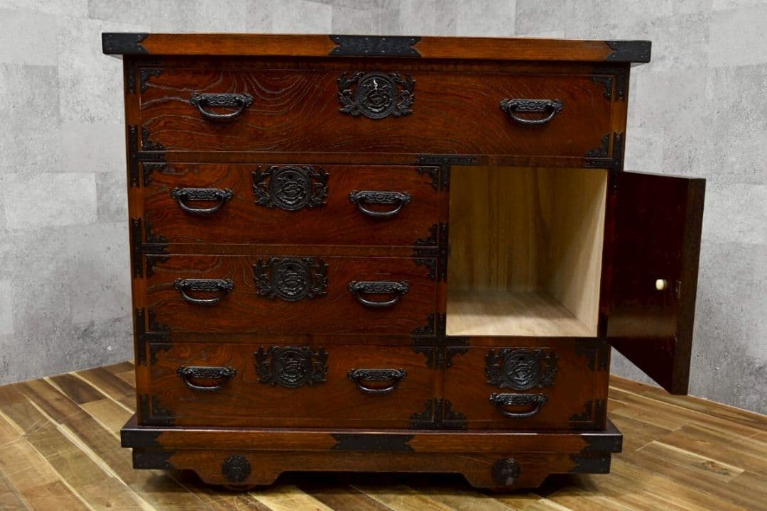 tr08198 民芸家具 チェスト 整理箪笥 和タンス 欅 古民具 車箪笥