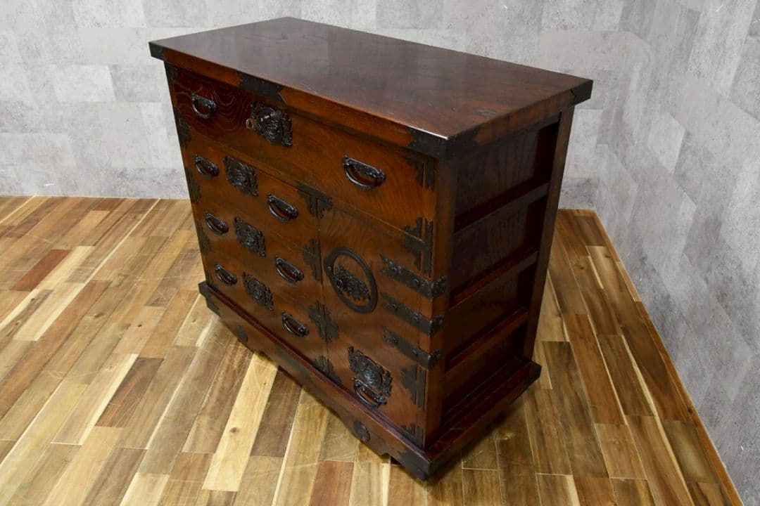 tr08198 民芸家具 チェスト 整理箪笥 和タンス 欅 古民具 車箪笥