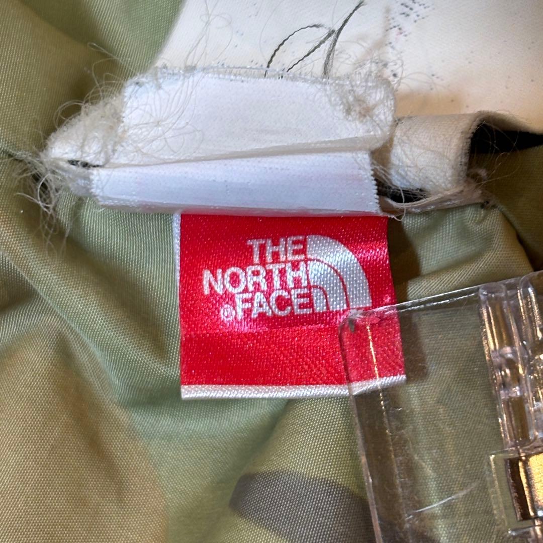 ザノースフェイス☆ダウンベスト　Ｍ　迷彩柄　ヌプシ
