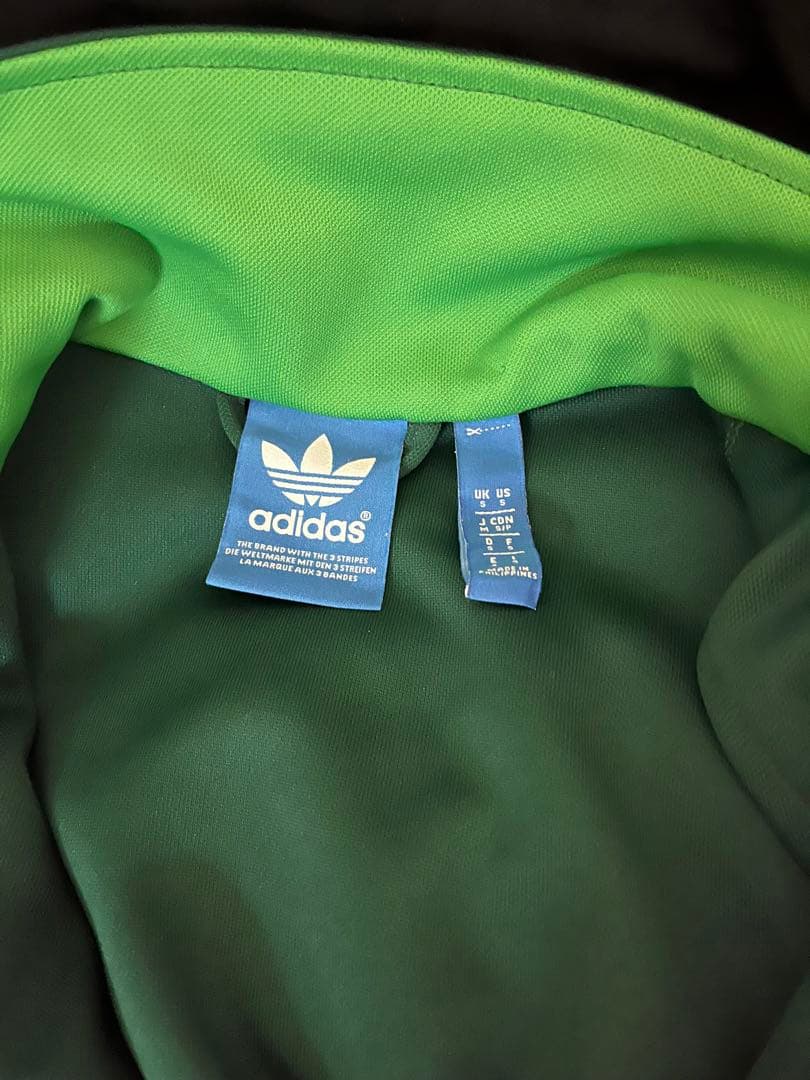 adidas original トラックジャケット